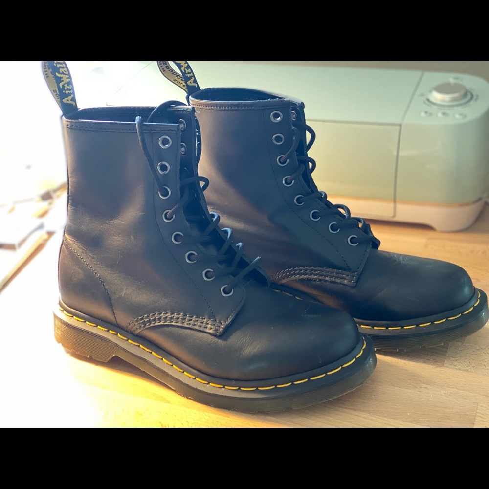Dr Martens 1460, women’s size 9. Only worn a few times!